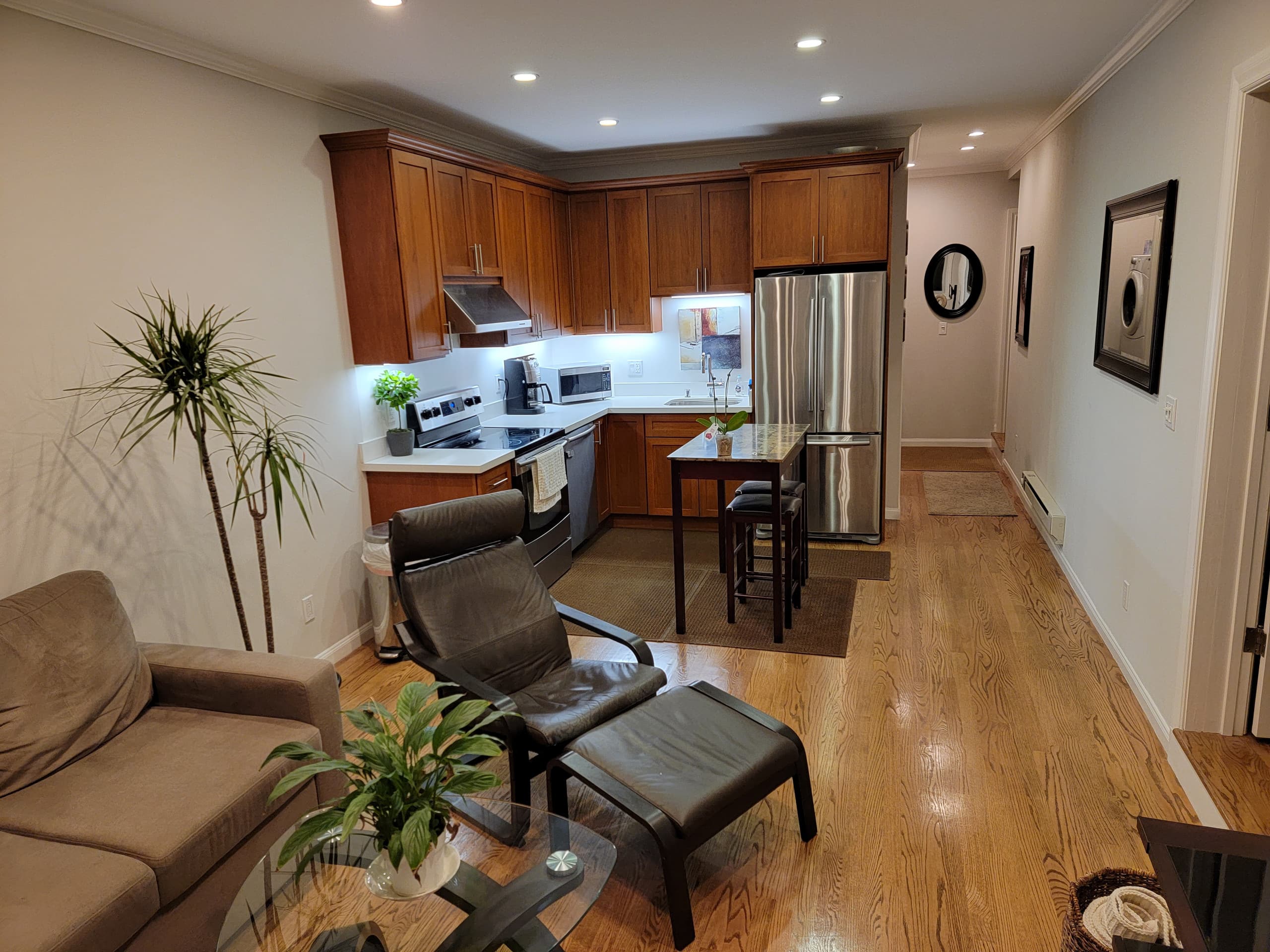 Condo in San Francisco · ★4.8 · 2 bedrooms · 3 beds · 1 bath - Image 1