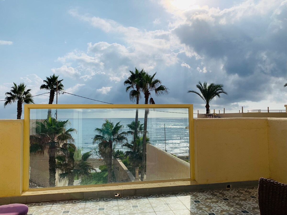 מרפסת חיצונית.