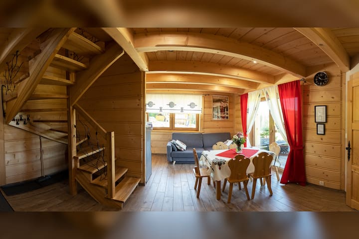 living room, upstairs entrance to the bedroom