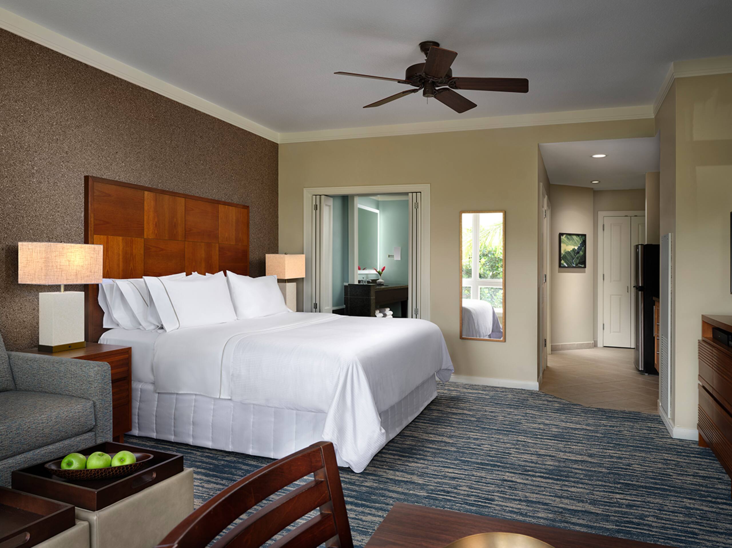 Condo in Lahaina · ★4.67 · 2 bedrooms · 3 beds · 2 baths - Image 40