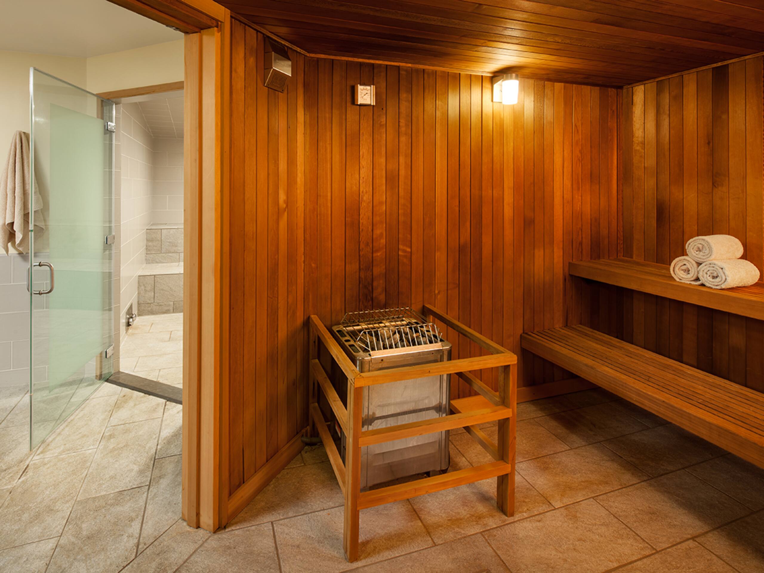 Condo in Lahaina · ★4.67 · 2 bedrooms · 3 beds · 2 baths - Image 15