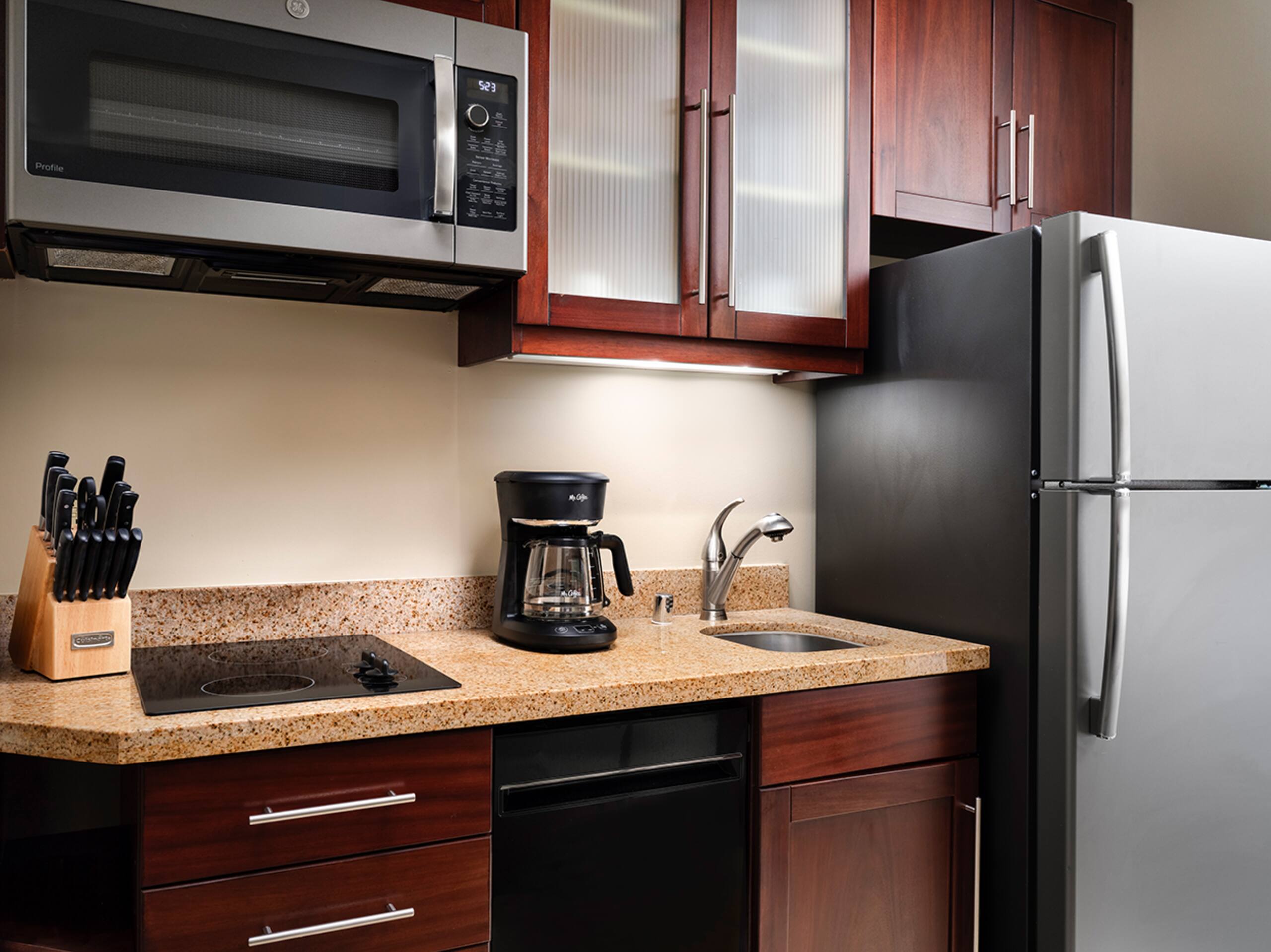 Condo in Lahaina · ★4.67 · 2 bedrooms · 3 beds · 2 baths - Image 30