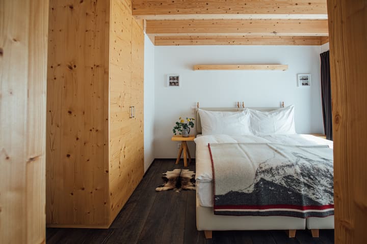 Dormitorio No. 2