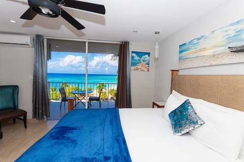 ❤️New Ocean Front Montego Bay Club Hip Strip Beach