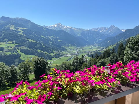 Vacation home panoramic view with sauna pure view