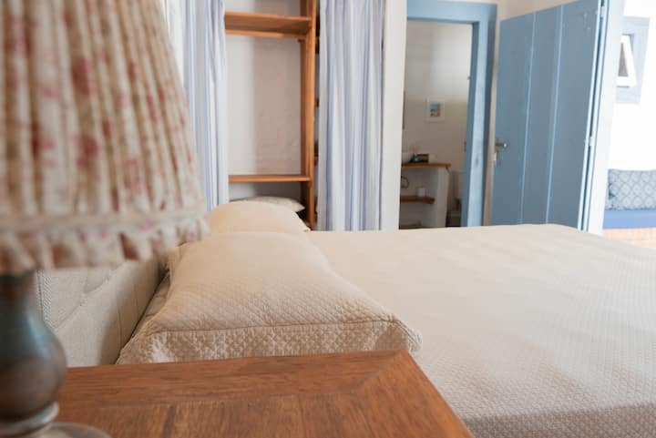 Suíte 3 com cama queen.