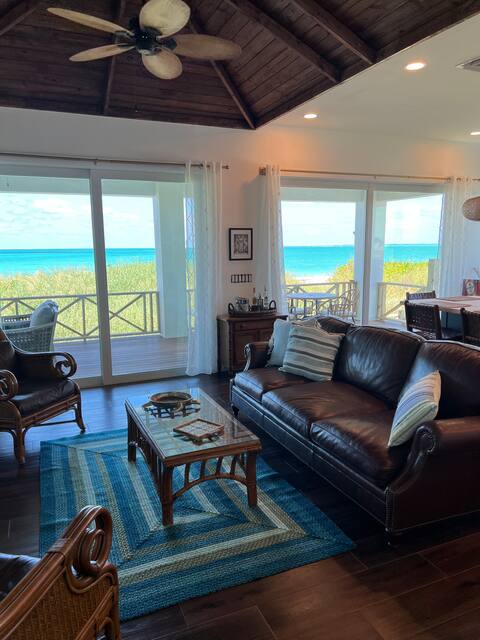 NEW Beach Front Villa with Full-House Generator!