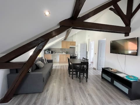 APARTMENT T4 DUPLEX, 7 beds