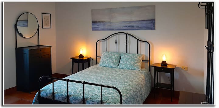 Chambre avec lit double
