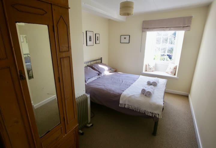 Bedroom 2 - Sleeps 2 in a double bed