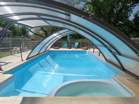 Pool and games cottage, in the countryside - Family comfort