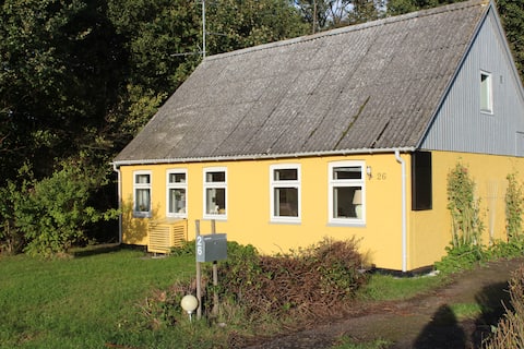 Lovely house for 5 persons near sandy beach.