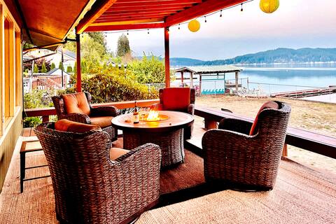 Union waterfront * Alderbrook * oysters * king bed