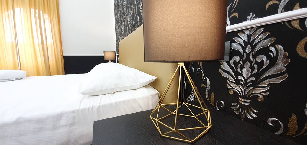 LUXURY APARTMENT AT S. PETER SQUARE gallery image 5