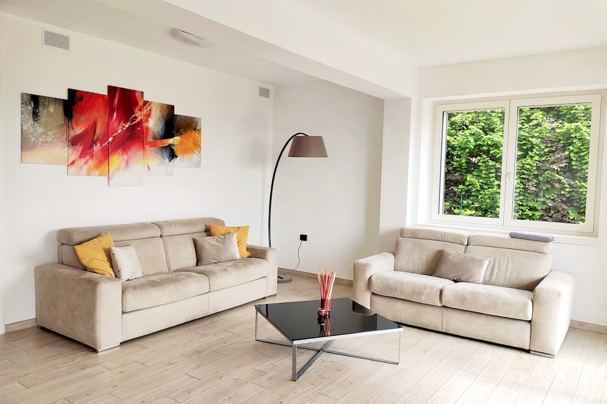 Annuncio Airbnb popolare: Villa Lucia a Toscolano Maderno