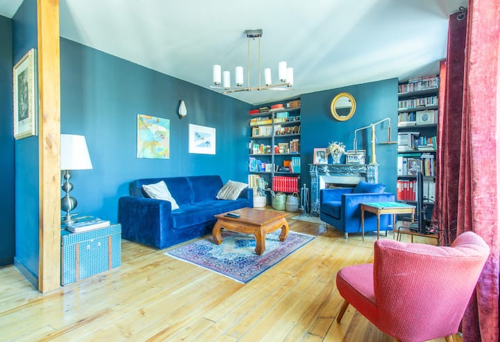 Სტუმრებს შეუძლიათ დაისვენონ ამ მყუდრო ლაუნჯში მყუდრო გარემოთი. Გასაშლელი დივანი ძალიან კომფორტულია და მშვიდი ძილის საშუალებას მოგცემთ.