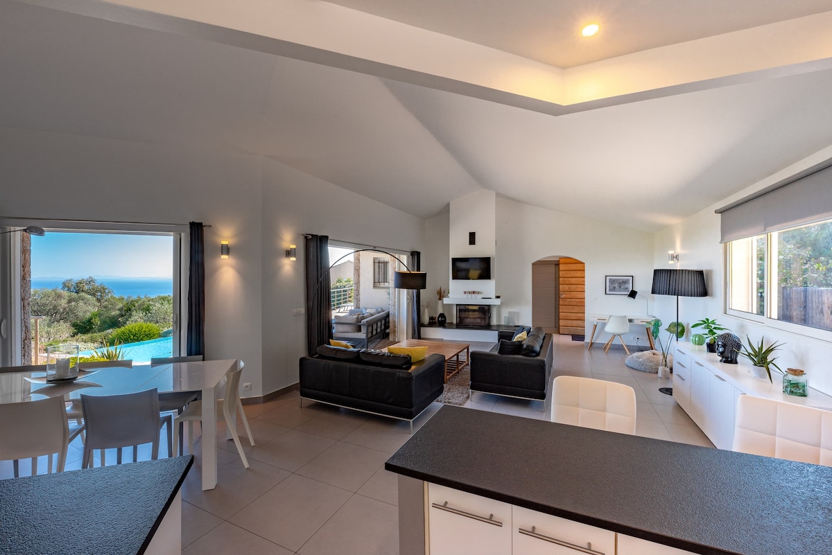 Popular Airbnb listing: Villa 6 PERS - Heated pool - Superb sea view in Bonifacio