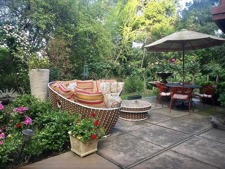 Charming home in W Menlo Park. Houses for Rent in West Menlo Park