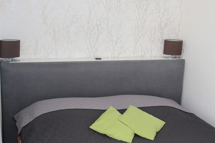 Мала спална соба - 8 м2