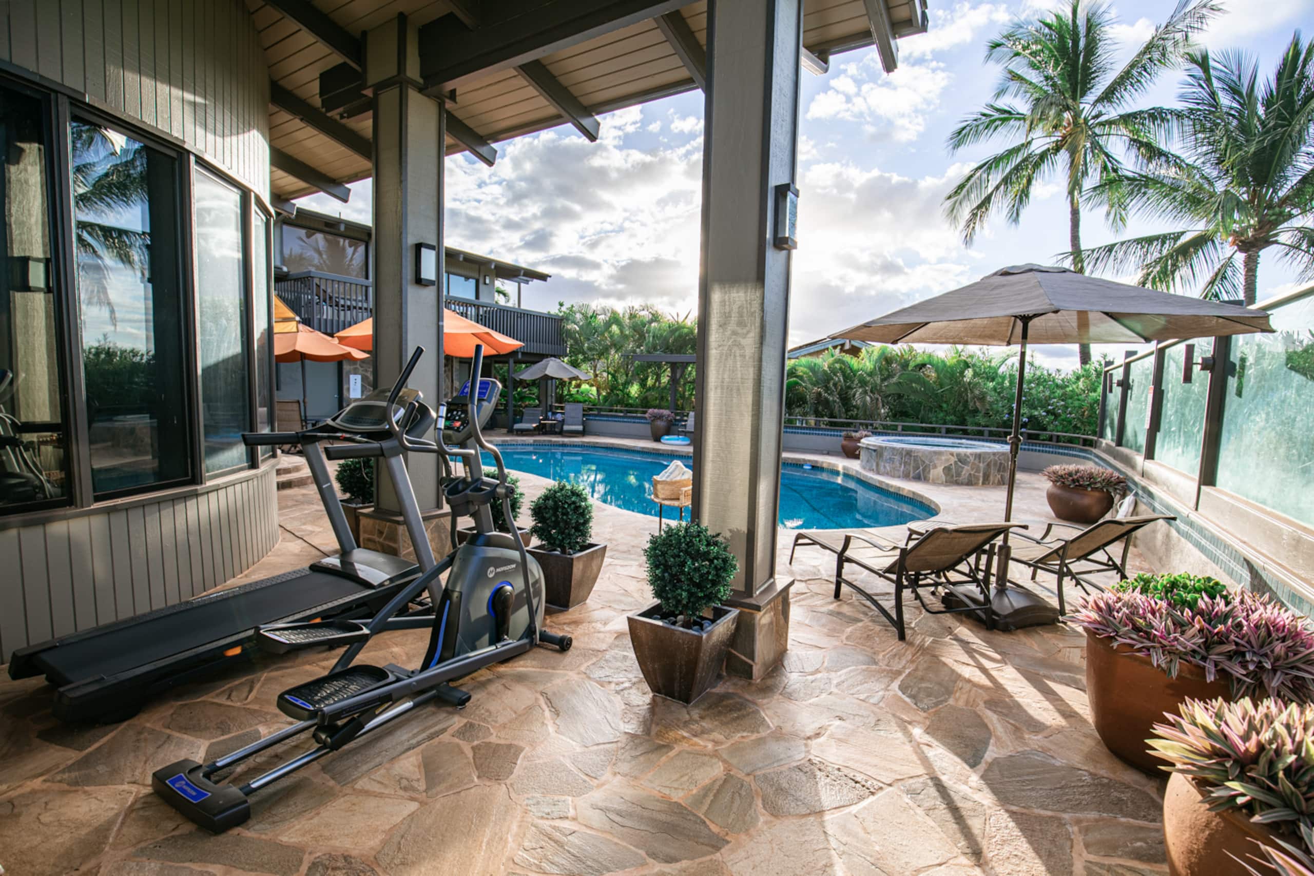 Noah’s Hideaway Maui, Luxury B&B, Kaanapali Beach! - Image 16