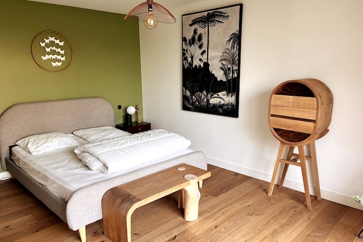 Chambre Ardoise, тераса с изглед към вътрешната градина