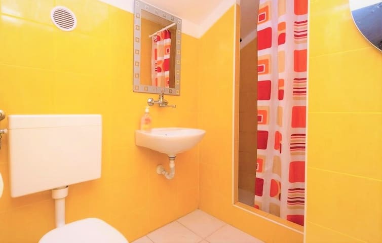Dragan’s Den managed Airbnb listing 3