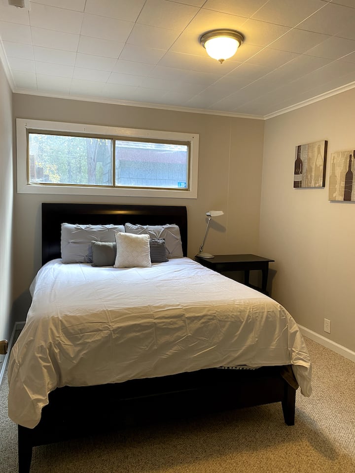 Bedroom #2 - Queen Sized Bed