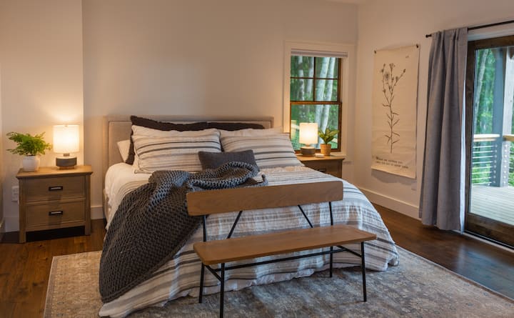 King Master Suite (Kiwango cha Chini)