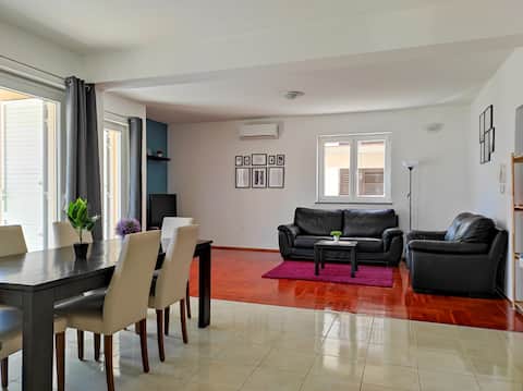 Successful Airbnb property: ★ Spacious & Peaceful ★ Apartment Close to Sea in Brodarica