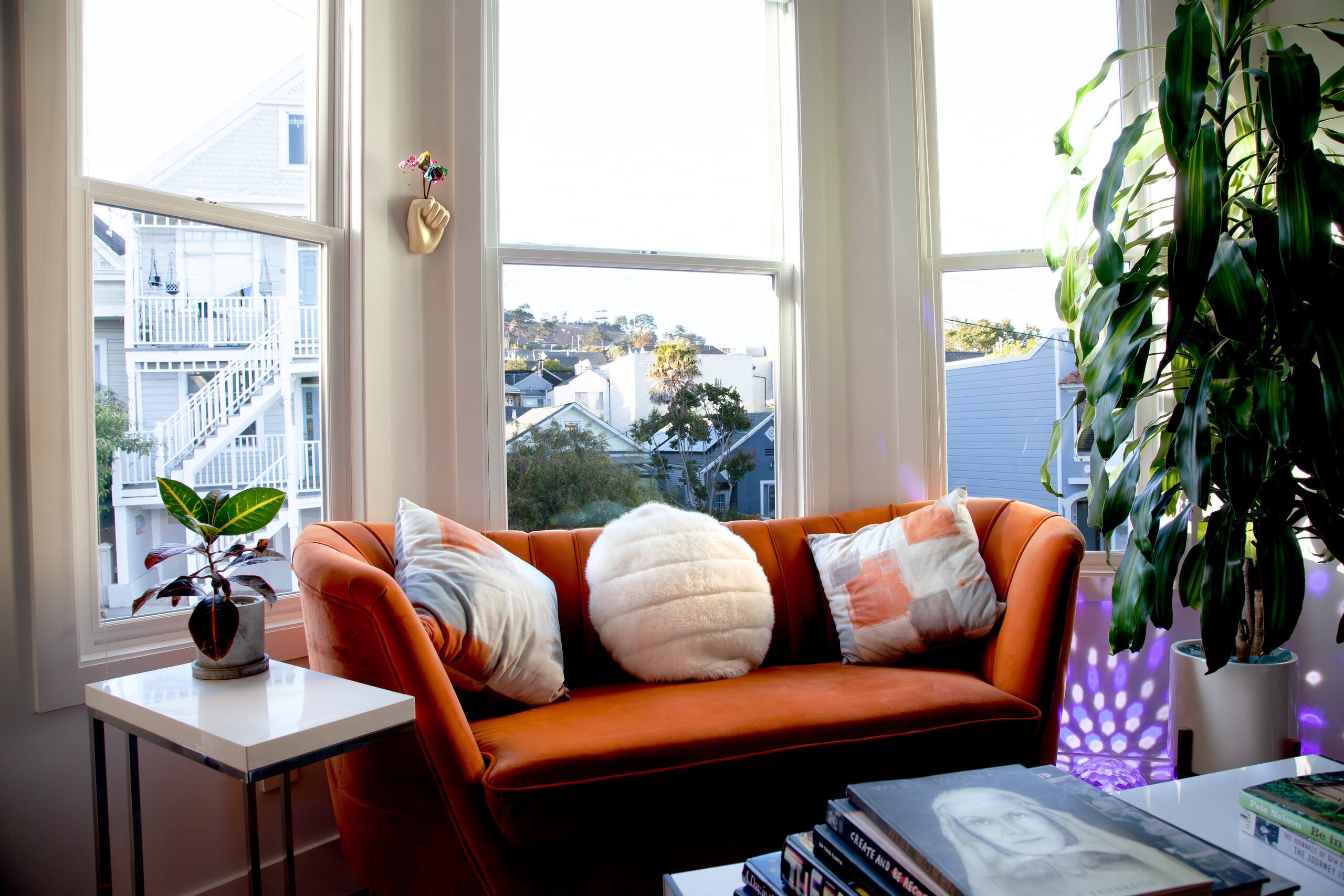 Home in San Francisco · ★4.96 · 3 bedrooms · 6 beds · 2 baths - Image 4