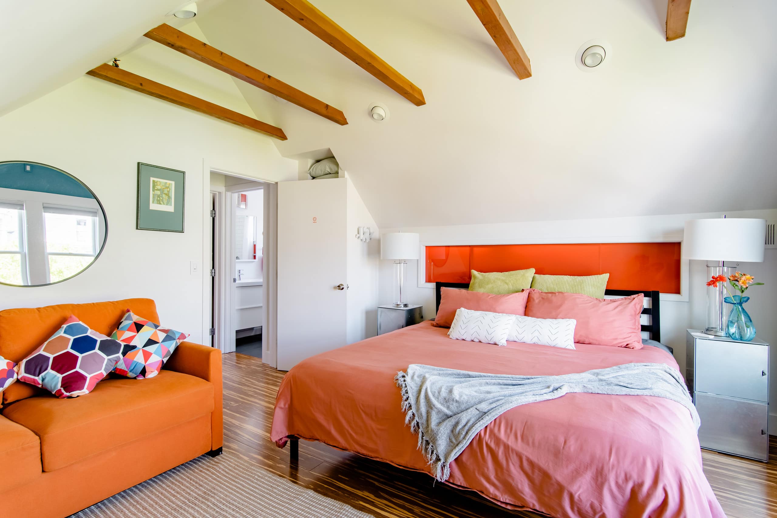 Home in San Francisco · ★4.96 · 3 bedrooms · 6 beds · 2 baths - Image 27