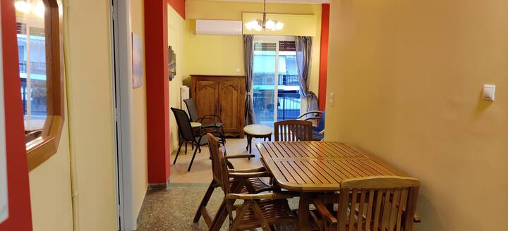 İki yatak odası, tamamen klimalı daire. Airbnb