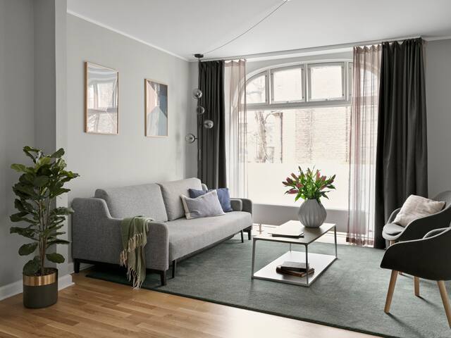 3 Bed Rooms | 24/7 Service | Spacious 120 sqm | Prime Location & Design gallery image 4