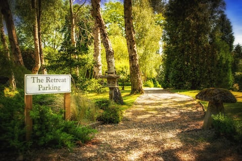 The Retreat
Newly refurbished just opened