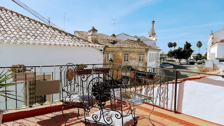 Bombardeo Y así mientras tanto Faro Furnished Monthly Rentals and Extended Stays | Airbnb