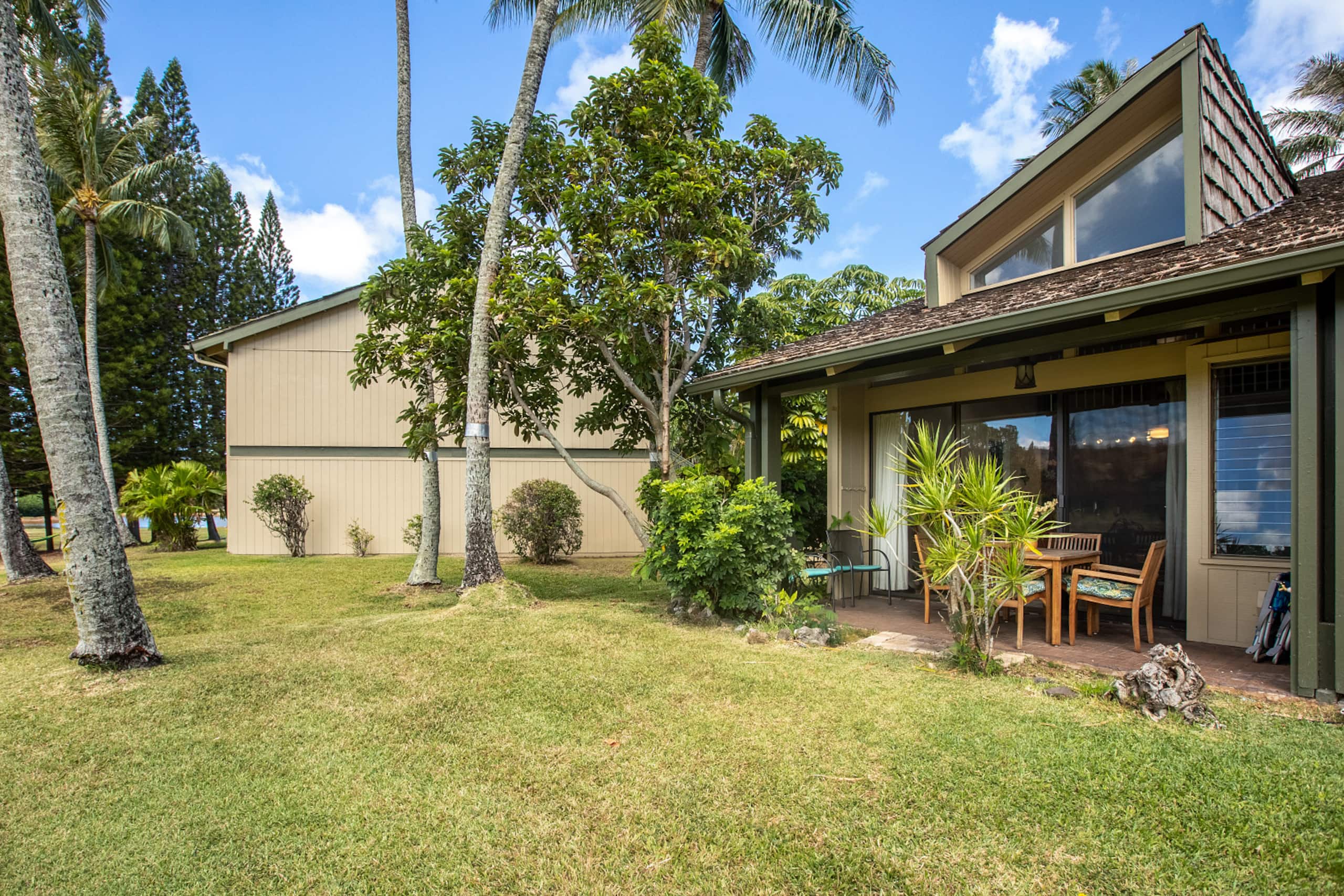 Home in Kahuku · ★4.8 · 2 bedrooms · 4 beds · 2 private baths - Image 37