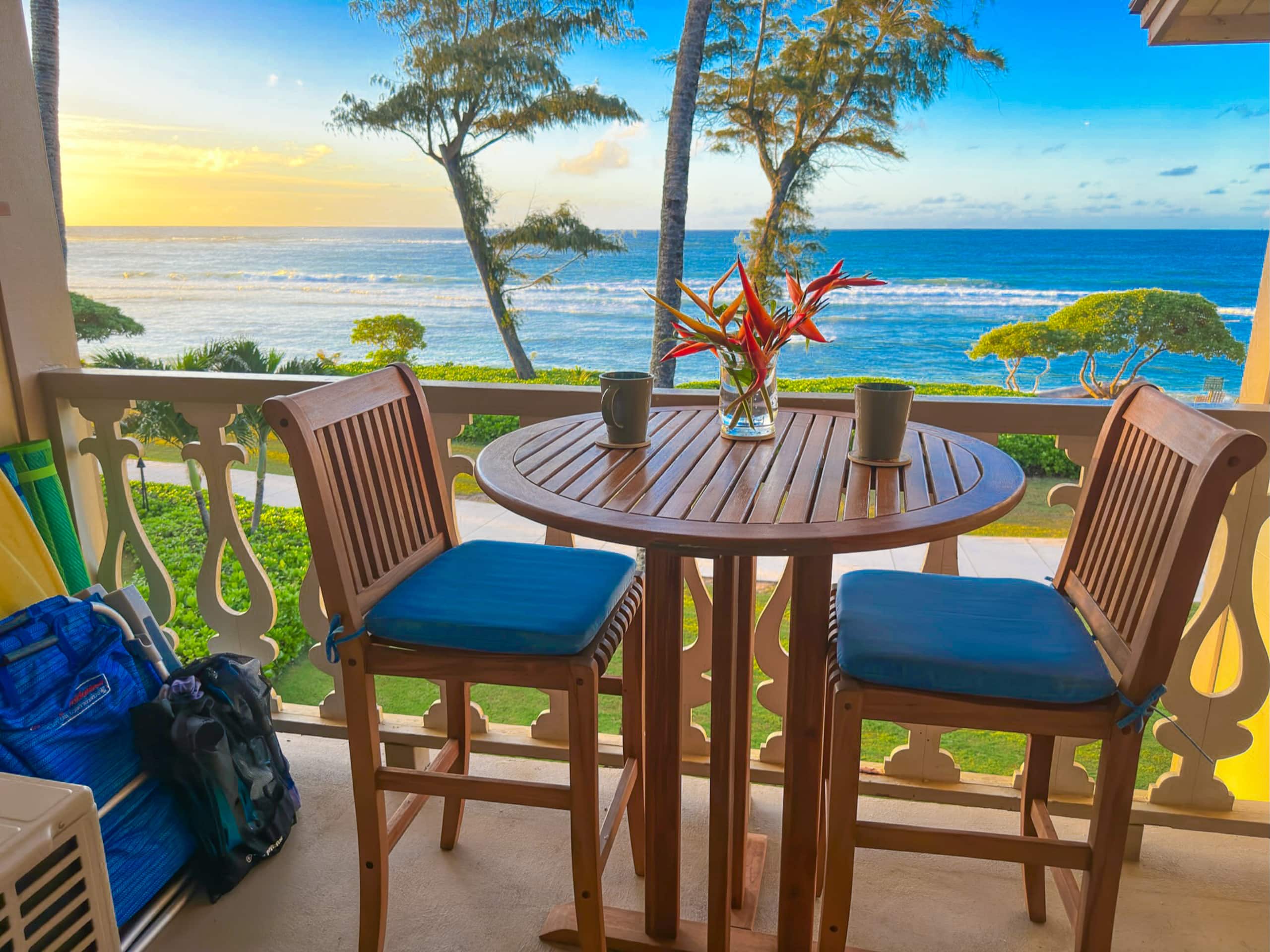 Direct Oceanfront Top Floor Studio - Photo 12