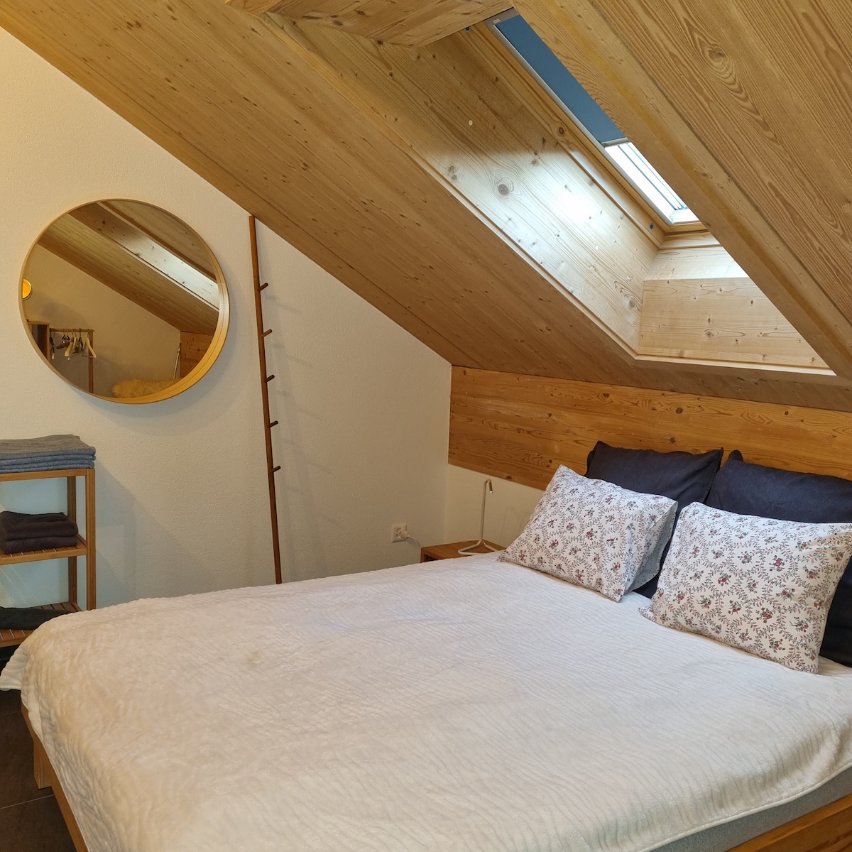 חדר 1/מיטה זוגית 160 ס"מ