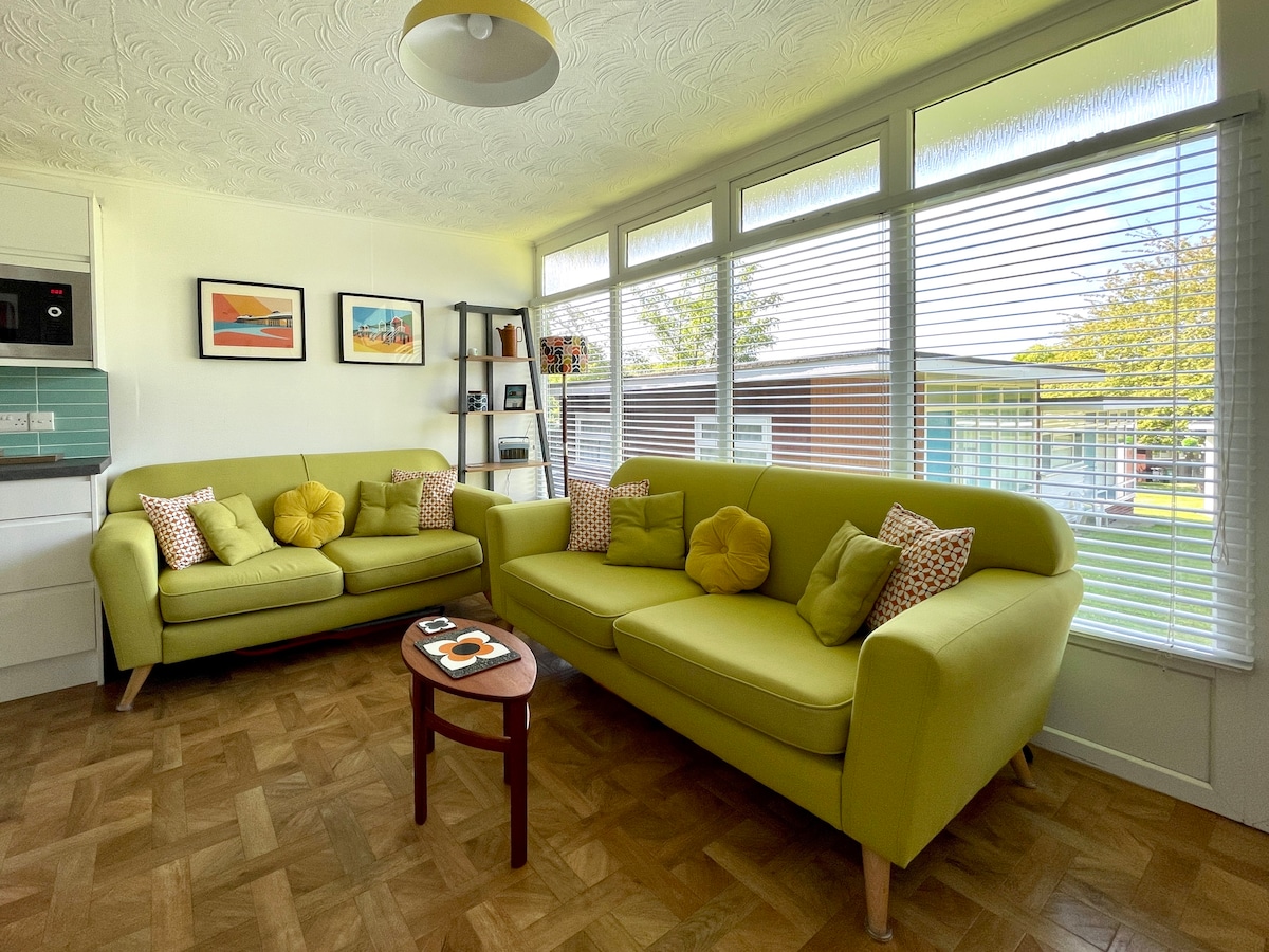 Top Airbnb: East Cliff Chalet in Cromer