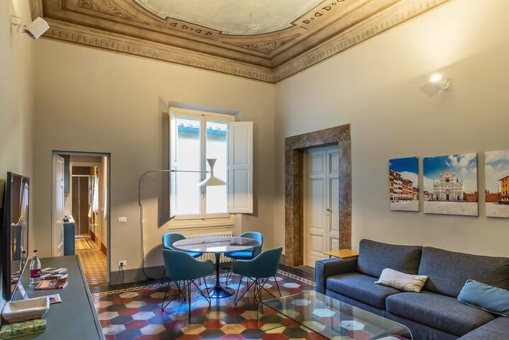 Palazzo Gherardi apartment in historic residence gallery image 2
