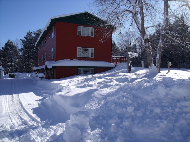 Porcupine Mountains Vacation Rentals & Homes Carp Lake Township, MI