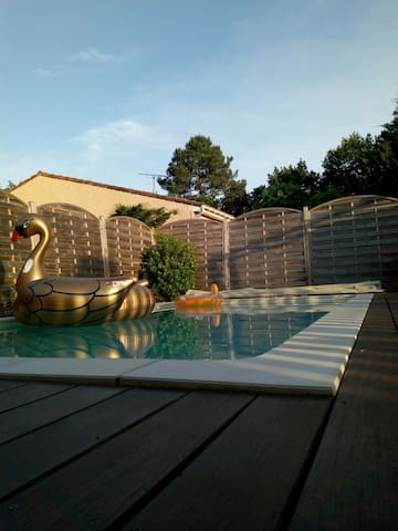 Maison familiale au calme.