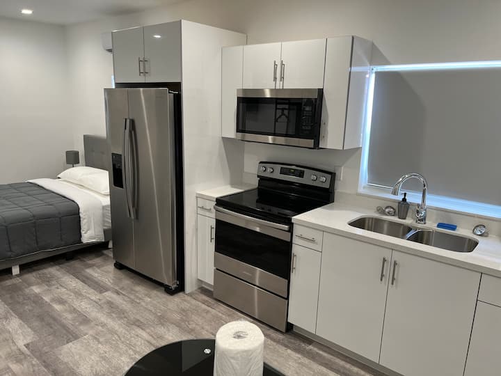 Modern Miami Studio Downtown/brickell/nu Stadium 1 - Coral Gables, FL