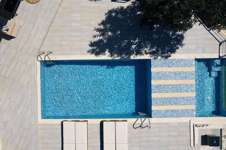 Agapi Luxury Villa gallery image 3