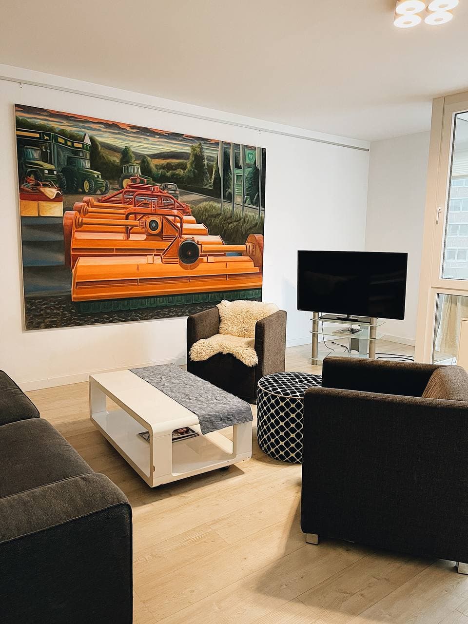 3-room apartment overlooking Hackescher Markt
