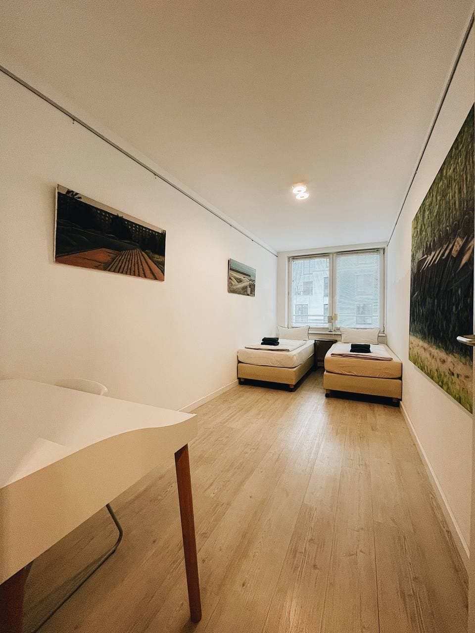 3-room apartment overlooking Hackescher Markt