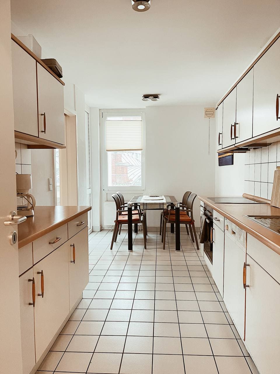 3-room apartment overlooking Hackescher Markt