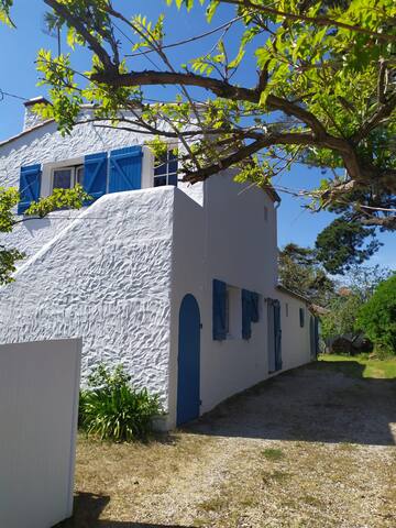 Florence Marie Marguerite managed Airbnb listing 1