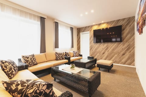A【60㎡】9min from Mojiko Station | 4 Double beds