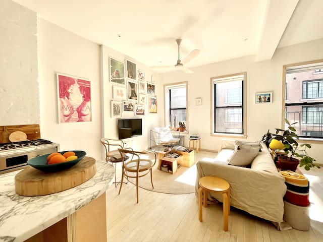 Sunny NOHO Designer Loft- Bowery Hotel adjacent gallery image 3